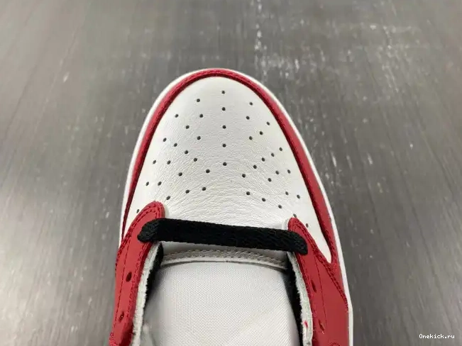 One Kick Jordan Retro Air 705329-600 Chicago Low 1 0630